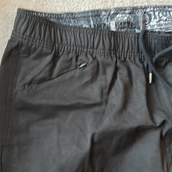 Volcom Streamlined Shell Cargo Pants - Picture 4 of 6